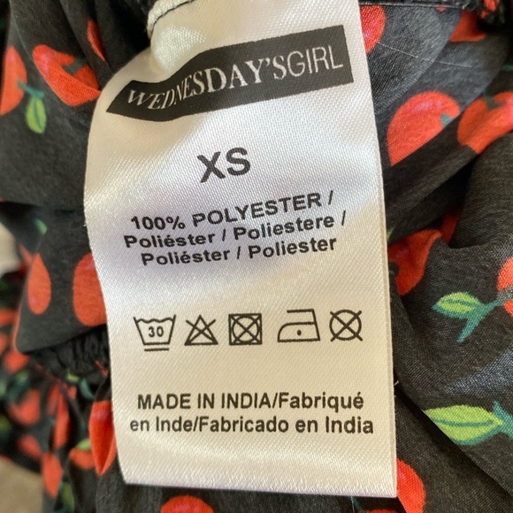 Wednesday's Girl mini tea ruched dress in cherry print Size XS - Picture 11 of 15